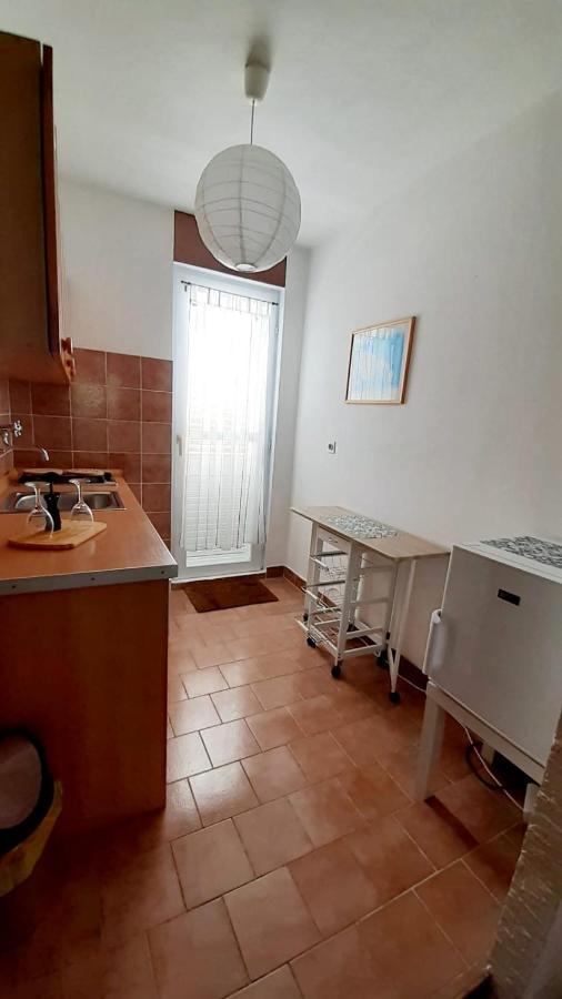 Apartman Ivan Vir Eksteriør billede